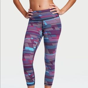 Victoria sport knockout by Victoria Capri